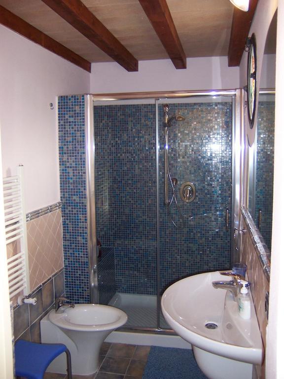 Caise Villa Castelnuovo Magra Cameră foto