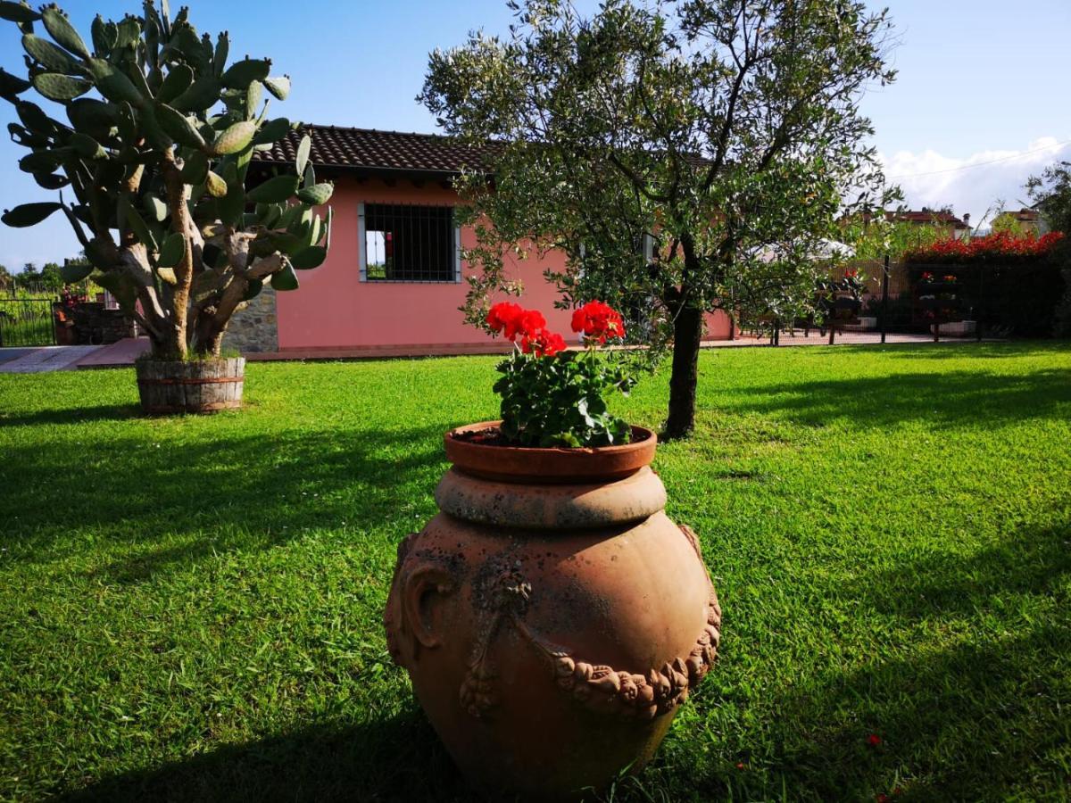 Caise Villa Castelnuovo Magra Exterior foto